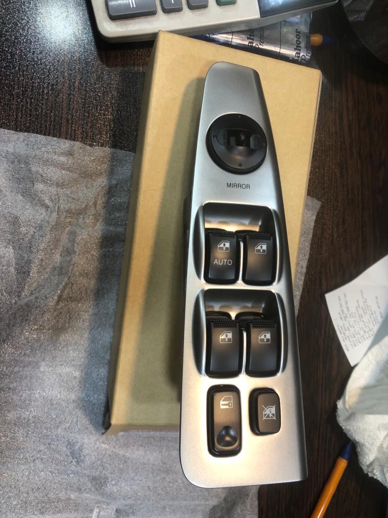 خرید کلید بالابر شیشه چپ ریو اصلی