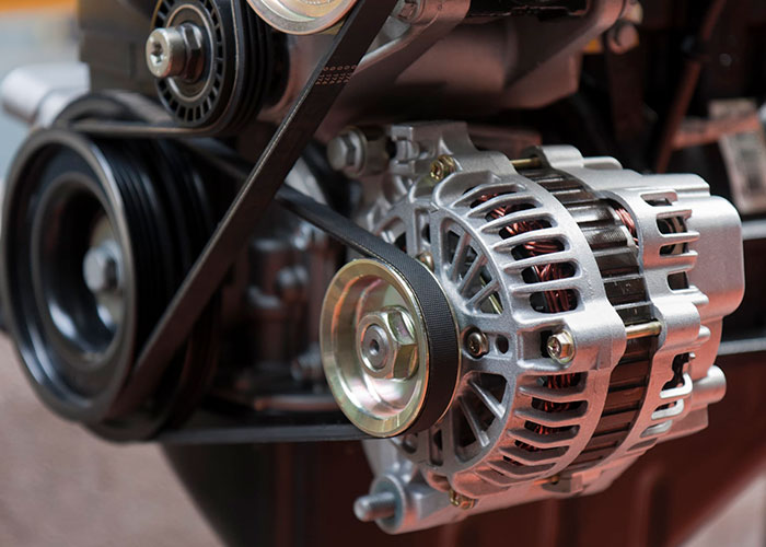 آشنایی و عملکرد دینام خودرو