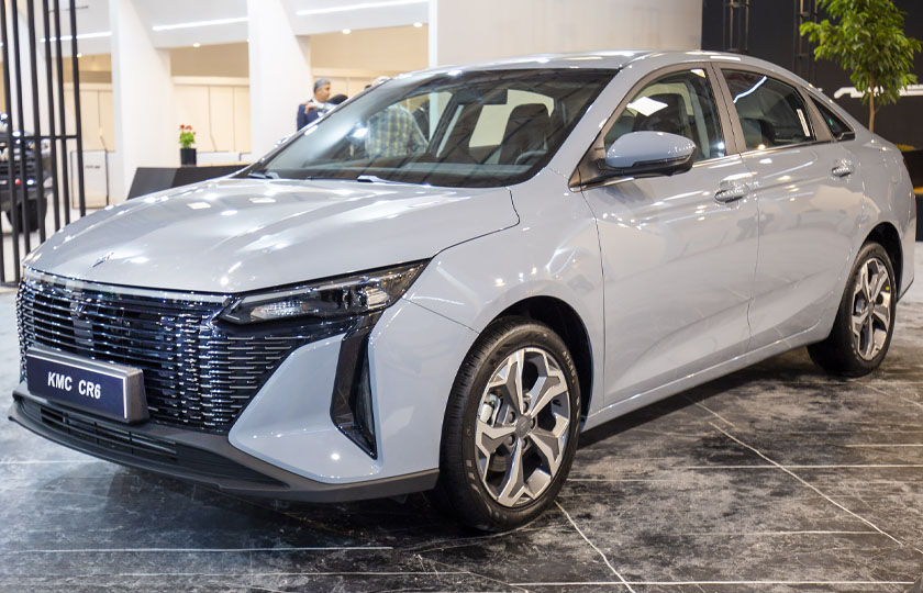 نقد و بررسی سدان جدید کرمان موتور KMC CR6