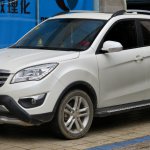 بررسی معایب خودرو چانگان CS35