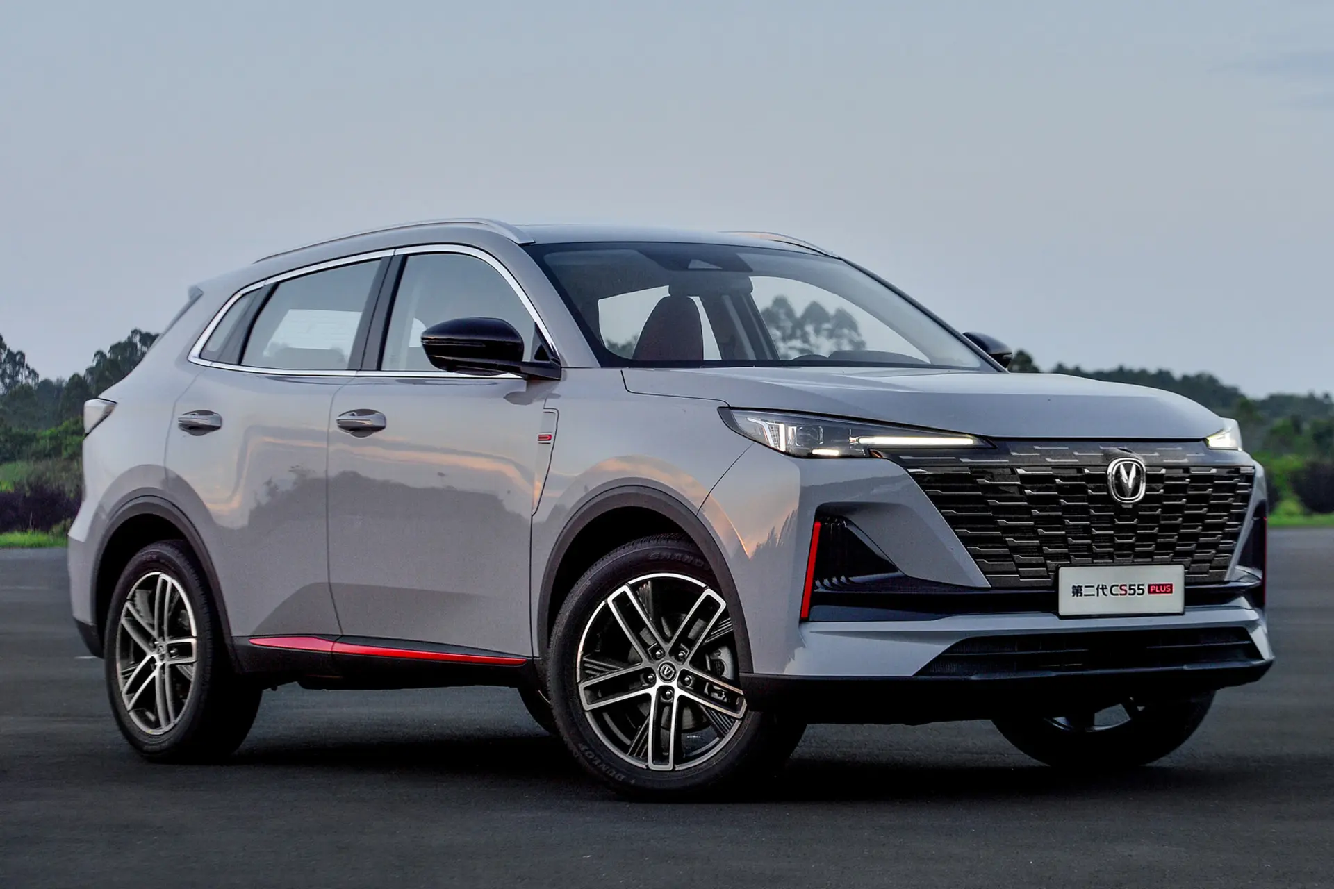 بررسی معایب خودرو چانگان CS55 پلاس